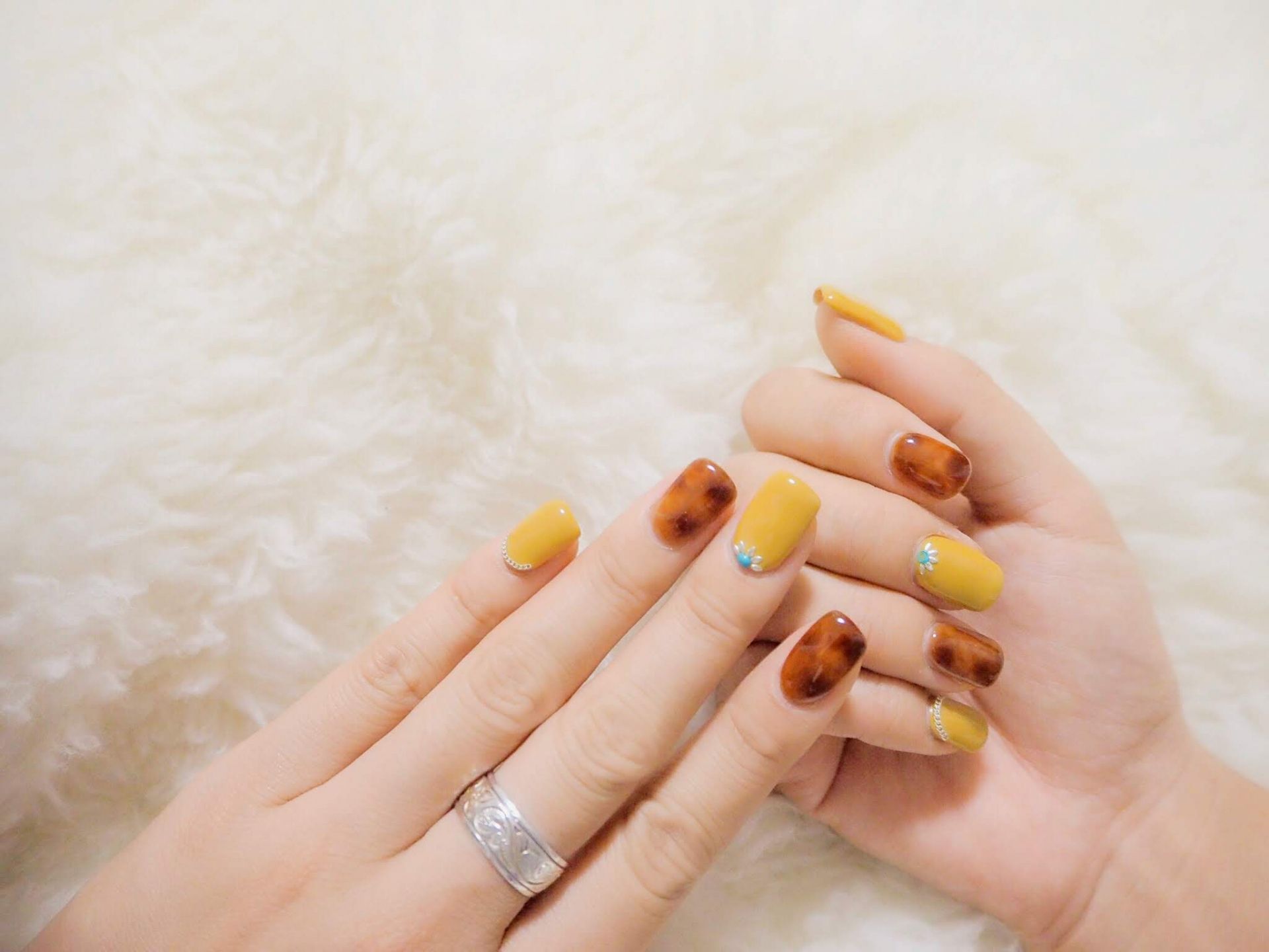 雨の日の傘が隠す、あなたの思い出と未来の選択肢